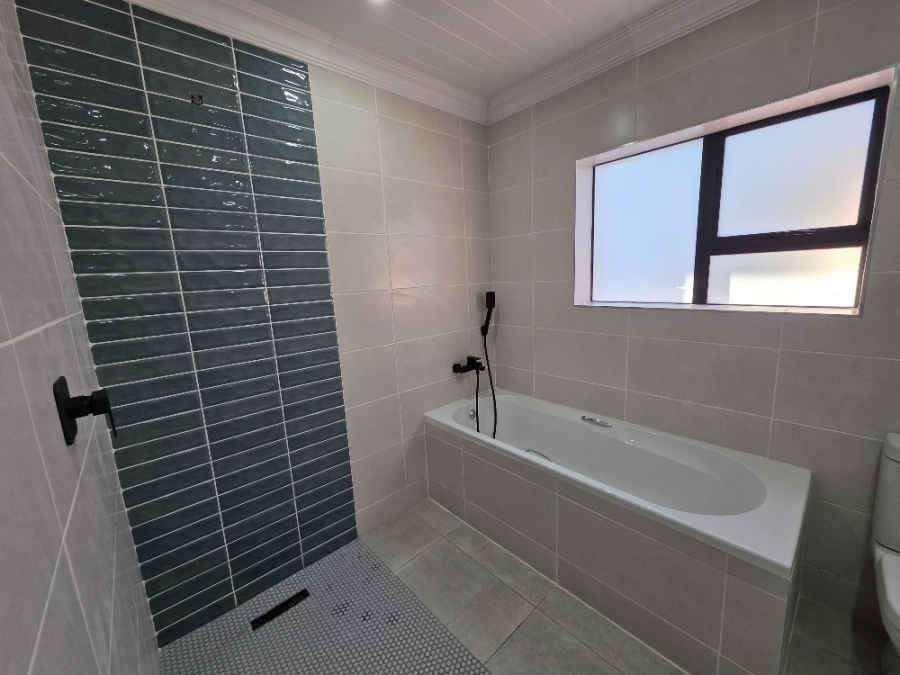 3 Bedroom Property for Sale in Dana Bay Western Cape